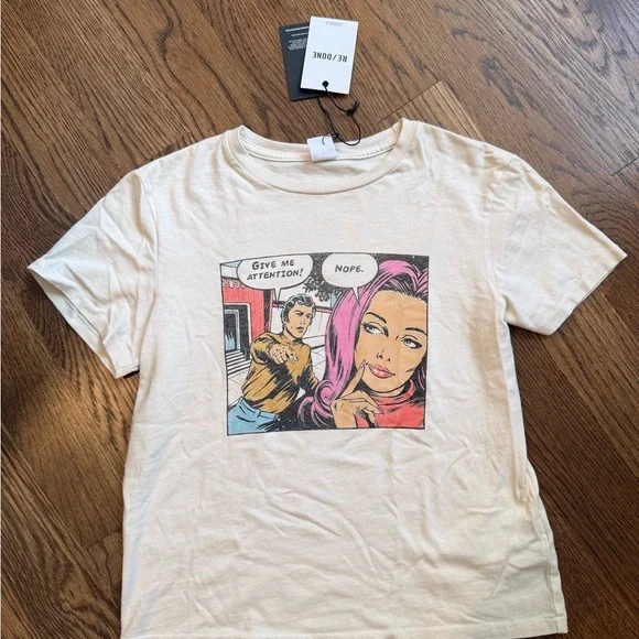 NWT Re/Done Cream Graphic Tee with “give me attention” Comic Print - Size Small - Picture 1 of 6